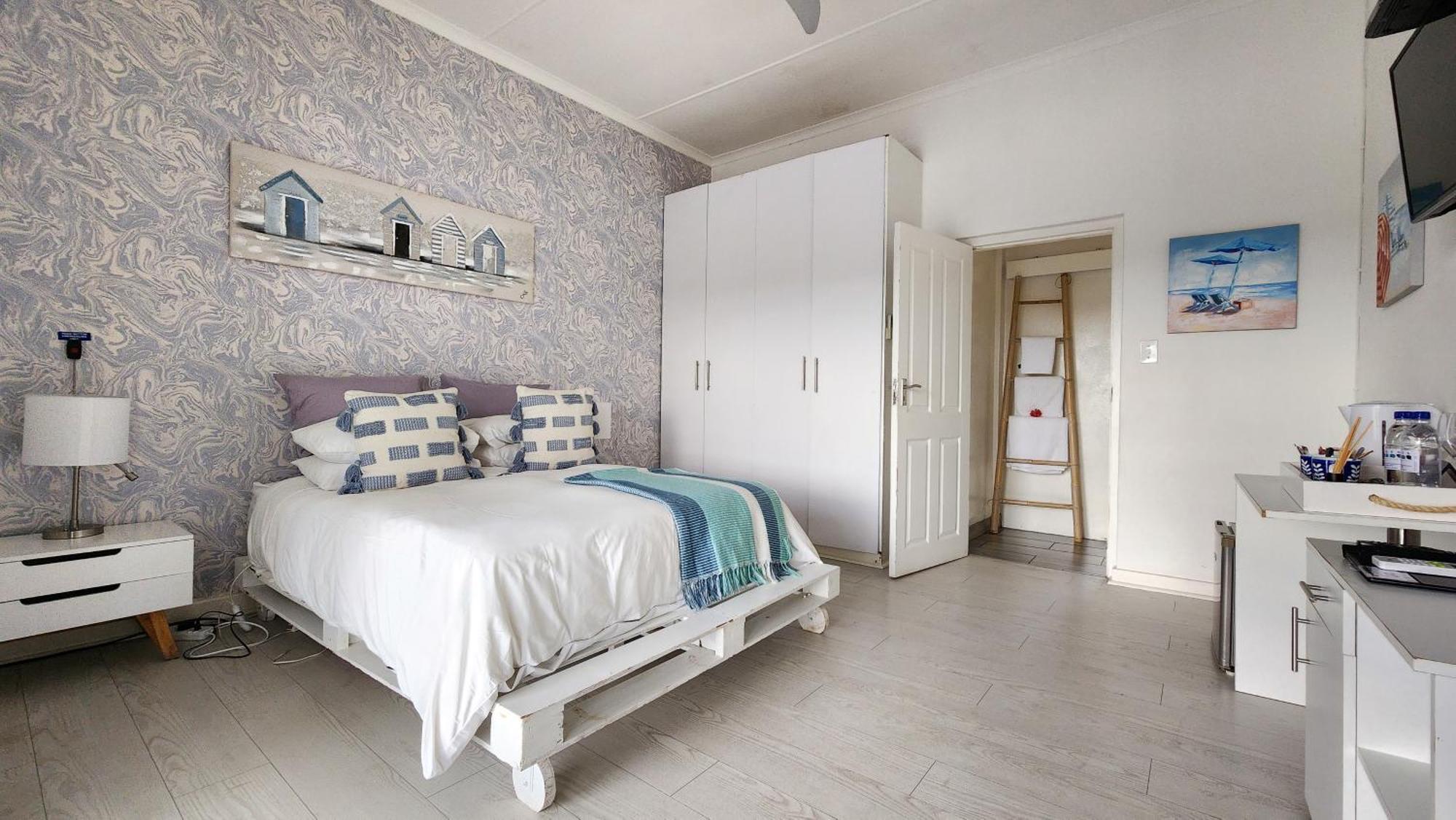 Blue'S Guest House - East London Bonza Bay 外观 照片