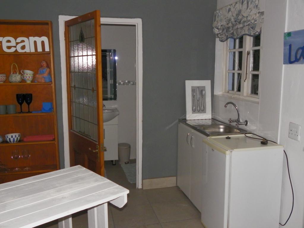 Blue'S Guest House - East London Bonza Bay 外观 照片