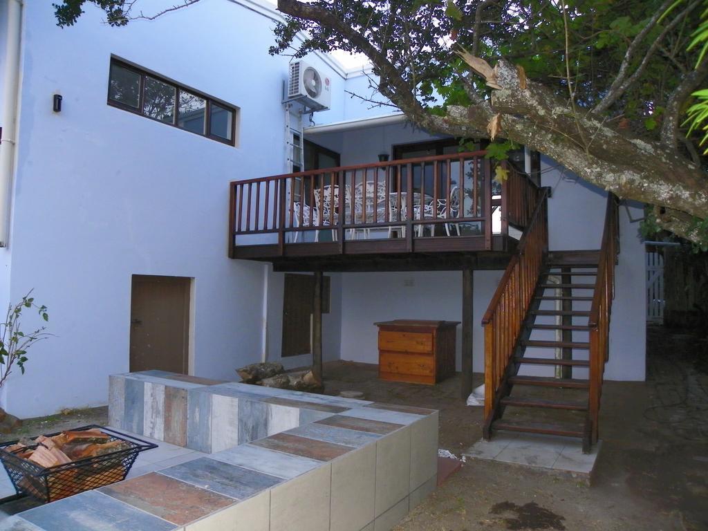 Blue'S Guest House - East London Bonza Bay 外观 照片