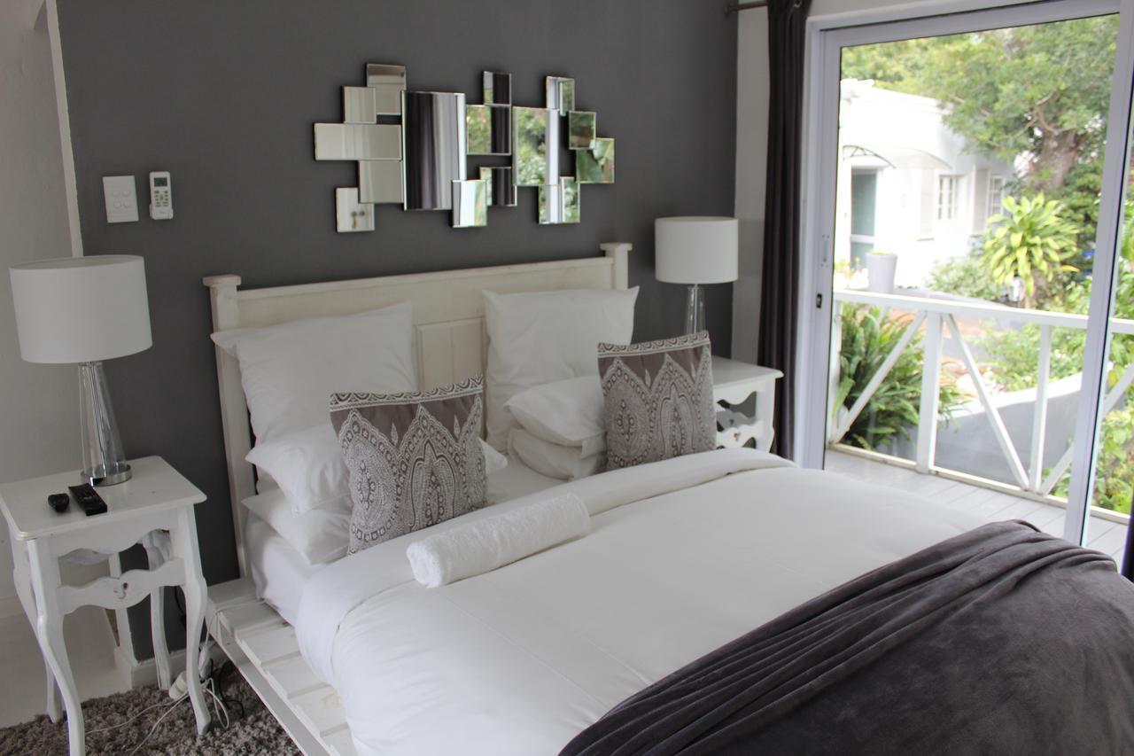 Blue'S Guest House - East London Bonza Bay 外观 照片